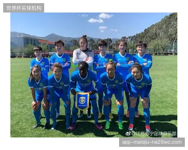 苏宁体育江苏女足青训梯队引入线上战术复盘系统：球员利用个人终端完成理论学习，线下训练对抗效率显著增强